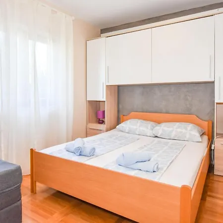 Yelkouan Apartament Biograd Na Moru