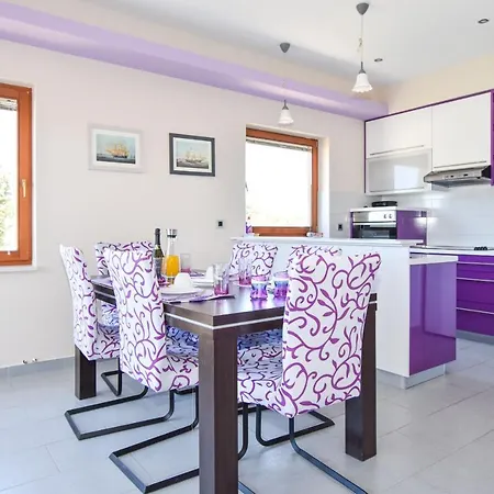 Yelkouan Apartament