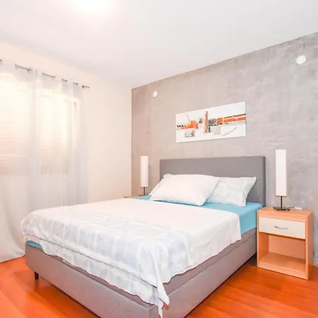 Apartament Yelkouan Biograd Na Moru