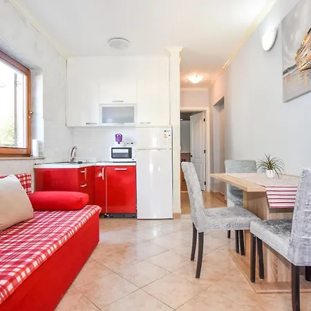 Yelkouan Apartament Biograd Na Moru