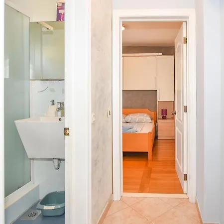 Yelkouan Apartament
