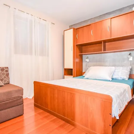 Apartament Yelkouan *